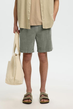 Selected Regular Jace Corduroy Shorts Vetiver