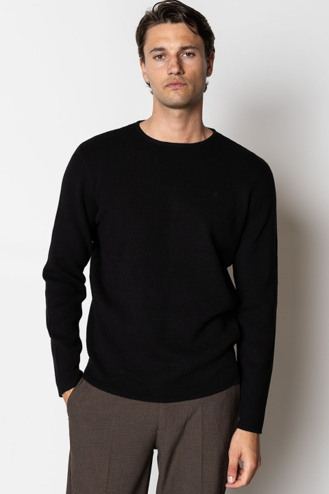 Clean Cut Copenhagen Oscar knit Black