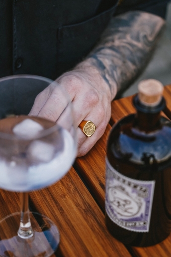 Oversize Vegvisir Ring Gold